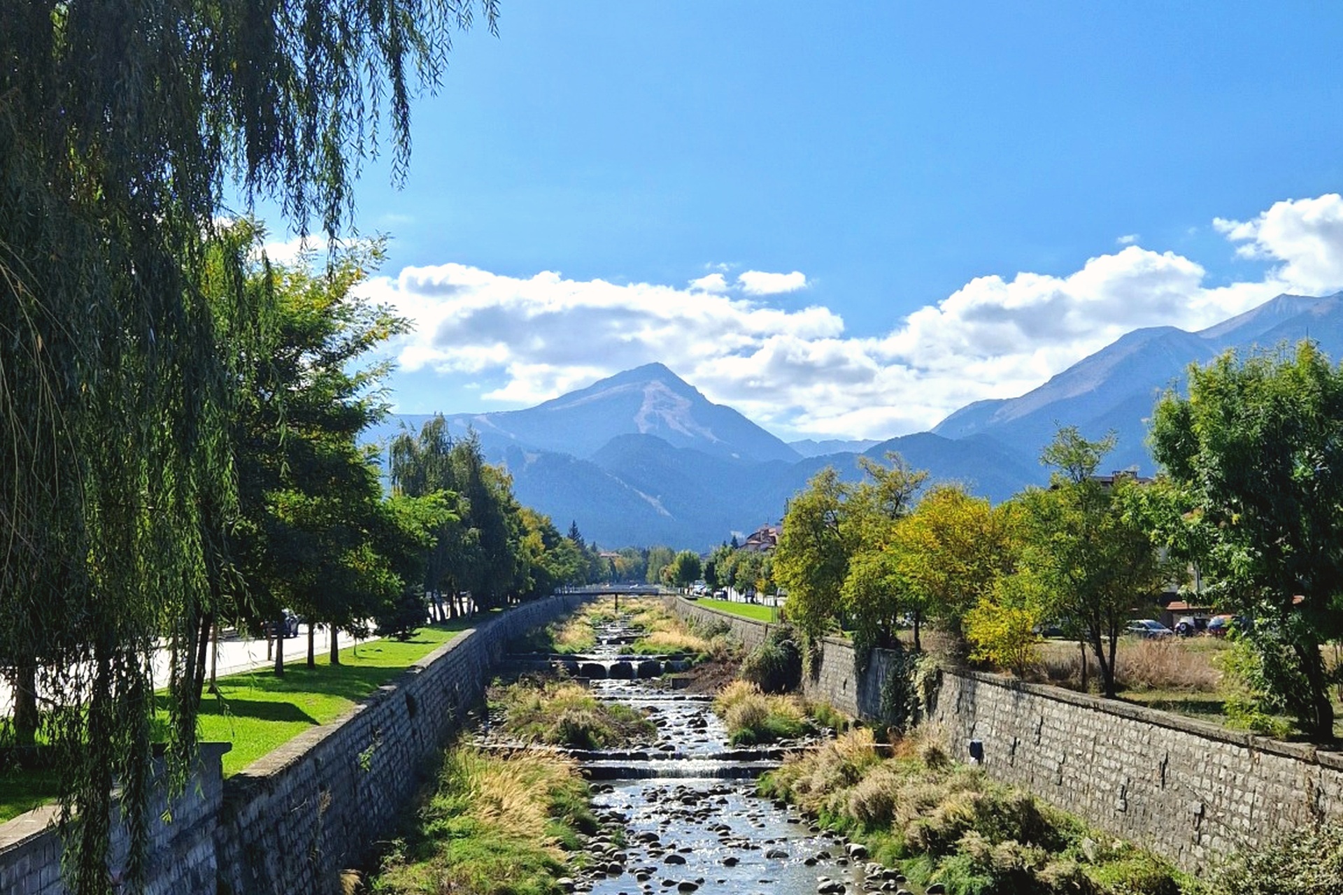 Discover the Mountains